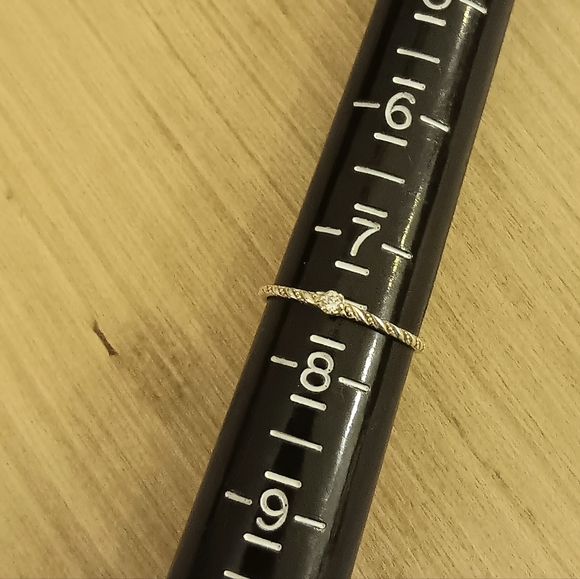 SOLD! Vintage 925 Sterling Silver & Cubic Zirconia Dainty Stack Band Ring - Picture 4 of 4